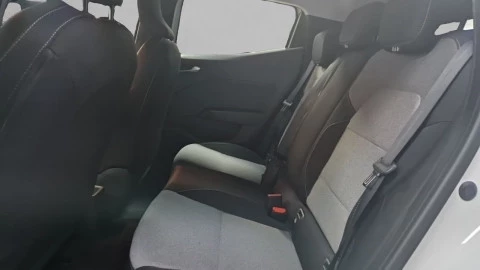 Renault Clio Evolution full hybrid E-Tech 145 (103Kw)