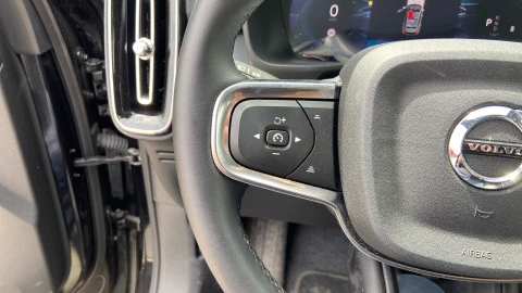Volvo XC40 2.0 B3 G Core Auto