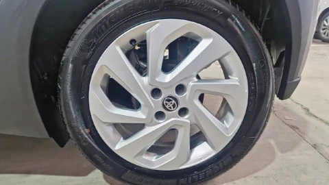 Toyota Aygo X Cross 1.0 VVT-I 72CV Play