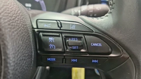 Toyota Aygo X Cross 1.0 VVT-I 72CV Play