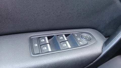 Renault Captur Zen TCe 140CV GPF Micro Híbrido