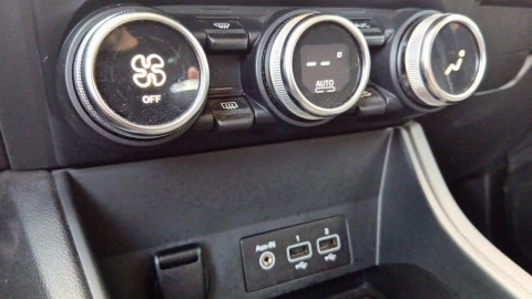 Renault Captur Zen TCe 140CV GPF Micro Híbrido