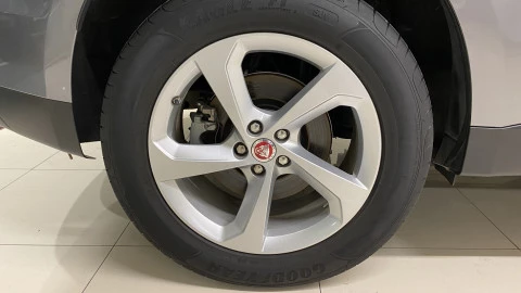 Jaguar F-Pace 2.0L i4D 132kW Prestige Auto