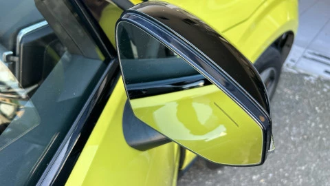 Volvo EX30 Single Motor Extended Range Plus Auto