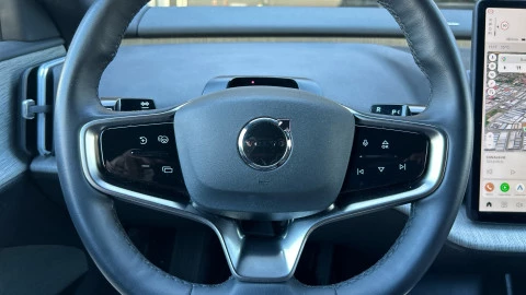 Volvo EX30 Single Motor Extended Range Plus Auto