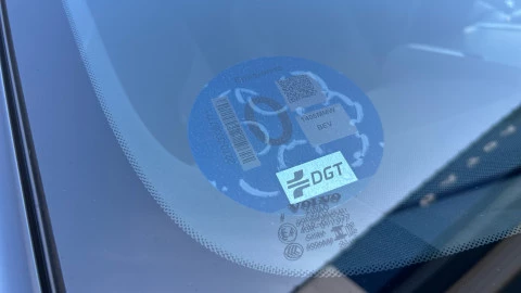 Volvo EX30 Single Motor Extended Range Plus Auto