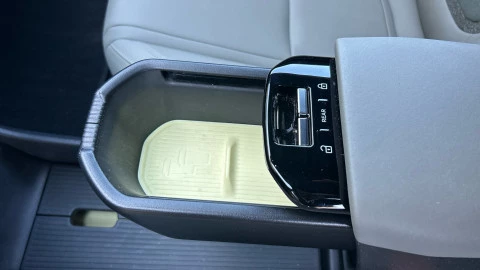 Volvo EX30 Single Motor Extended Range Plus Auto