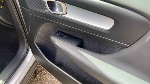 Volvo XC40 2.0 B3 G Core Auto