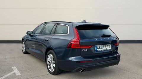 Volvo V60 2.0 B4 (G) Momentum Auto