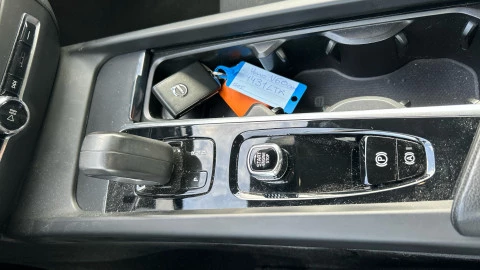 Volvo V60 2.0 B4 (G) Momentum Auto