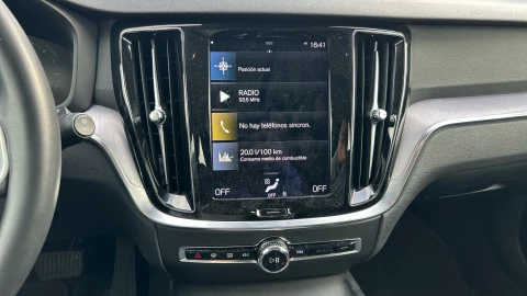 Volvo V60 2.0 B4 (G) Momentum Auto