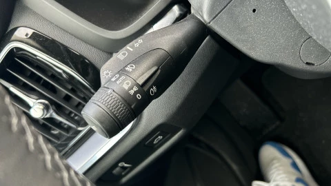 Volvo V60 2.0 B4 (G) Momentum Auto