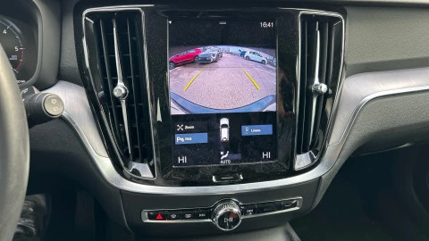 Volvo V60 2.0 B4 (G) Momentum Auto