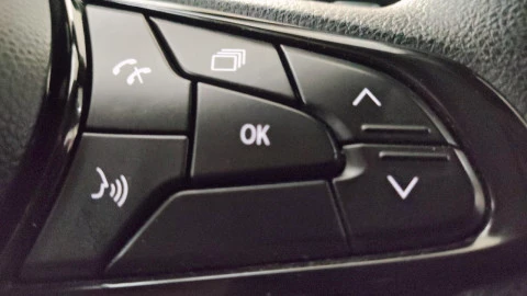 Renault Clio Authentic SCe 49 kW (67CV)