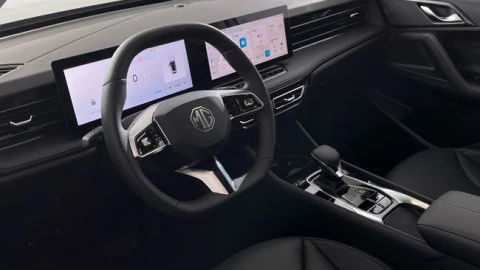MG HS 1.5T PLUG IN HYBRID LUXURY