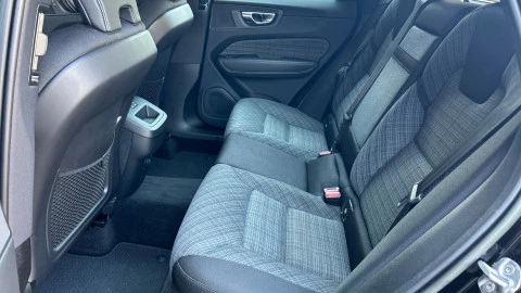 Volvo XC60 2.0 B4 D Core Auto