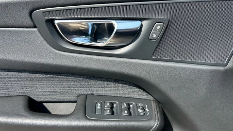 Volvo XC60 2.0 B4 D Core Auto