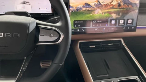 EBRO S900 PHEV 1.5 TGDI 3DHT 4X4 Luxury