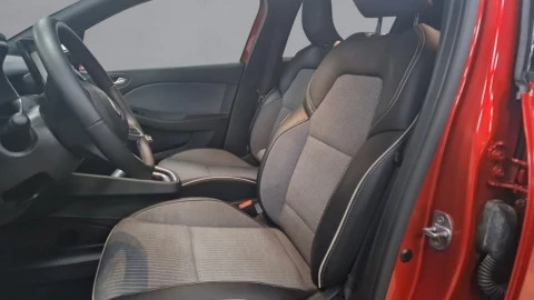 Renault Clio Techno TCe 90 (67kw)