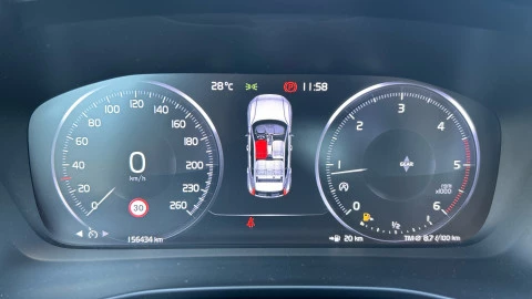 Volvo XC40 2.0 D3 Business Plus