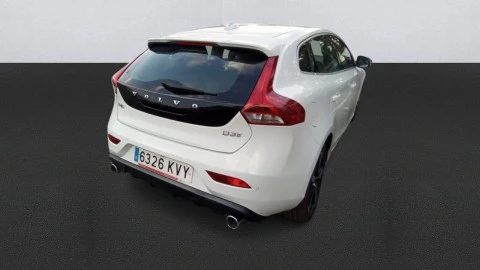 Volvo V40 2.0 D3 R-Design Momentum Auto