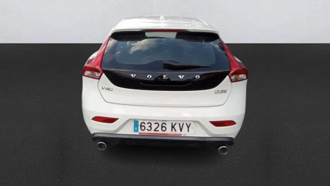 Volvo V40 2.0 D3 R-Design Momentum Auto