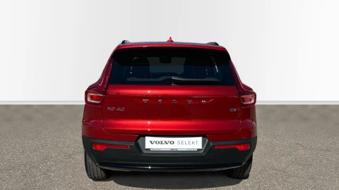 Volvo XC40 2.0 B3 G Plus Dark Auto