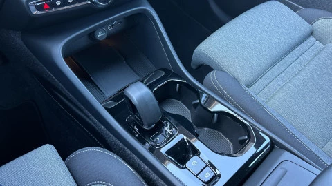 Volvo XC40 2.0 B3 G Plus Dark Auto