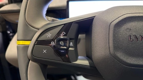 Lynk & Co 02 BEV 66kWh More 200 kW (272 CV)