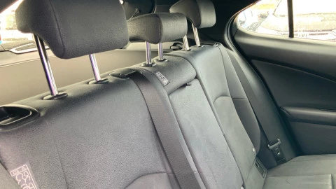 Lexus UX 2.0 250h Business