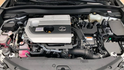 Lexus UX 2.0 250h Business