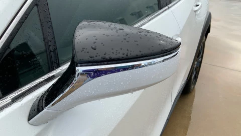 Lexus UX 2.0 250h Business