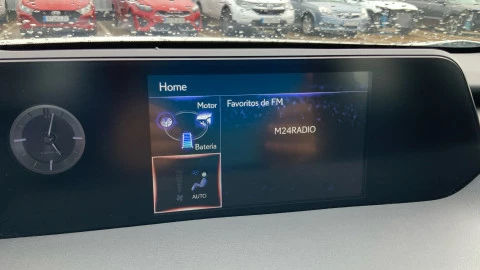 Lexus UX 2.0 250h Business