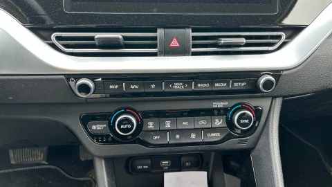 Kia Niro 1.6 GDi HEV 104kW (141CV) Drive