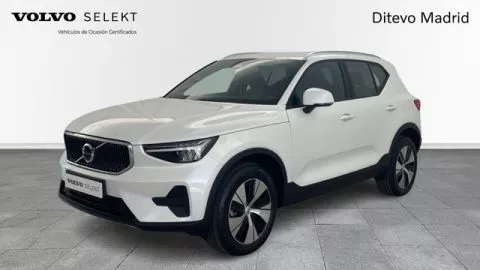 Volvo XC40 B3 G Core Auto 120 kW (163 CV) Volvo XC40 B3 G Core Auto 120 kW (163 CV)