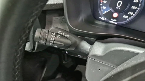 Volvo XC40 1.5 T2 Essential Auto