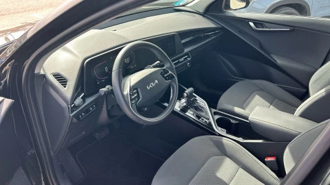 Kia Niro 1.6 GDi HEV 104kW (141CV) Concept