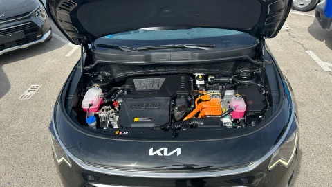 Kia Niro 1.6 GDi HEV 104kW (141CV) Concept