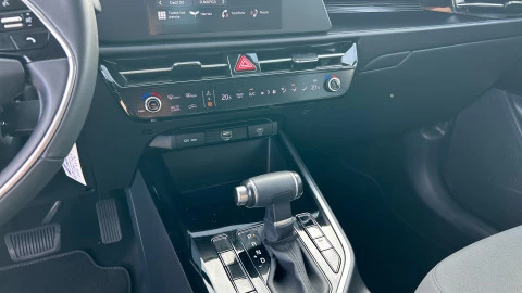Kia Niro 1.6 GDi HEV 104kW (141CV) Concept
