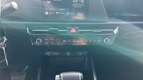 Kia Niro 1.6 GDi HEV 104kW (141CV) Concept