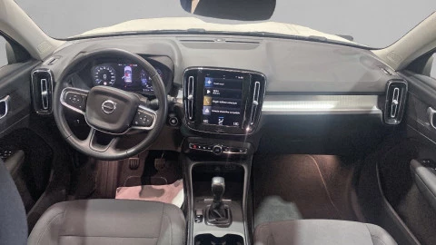 Volvo XC40 1.5 T3 Momentum Pro