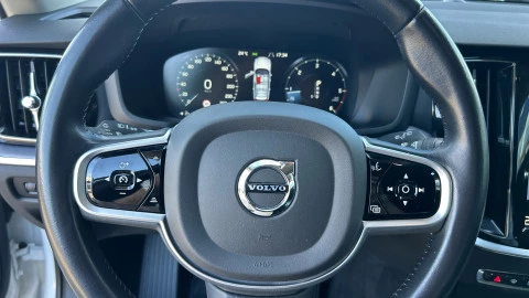 Volvo V60 Cross Country 2.0 D4 AUTO AWD