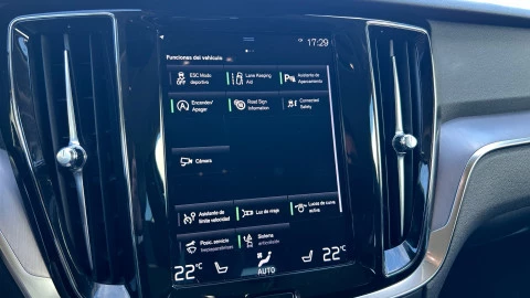 Volvo V60 Cross Country 2.0 D4 AUTO AWD