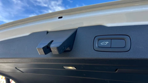 Volvo V60 Cross Country 2.0 D4 AUTO AWD