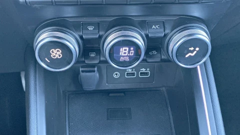 Renault Clio Techno E-Tech full hybrid 145 (103kw)