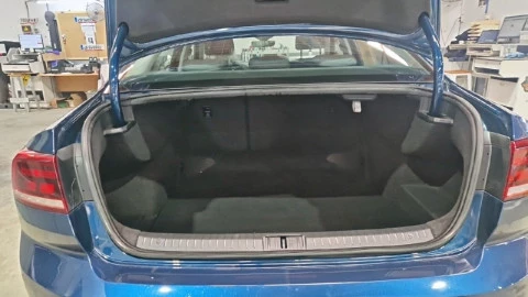 Volkswagen Passat Business 2.0 TDI 90kW (122CV) DSG