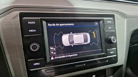 Volkswagen Passat Business 2.0 TDI 90kW (122CV) DSG