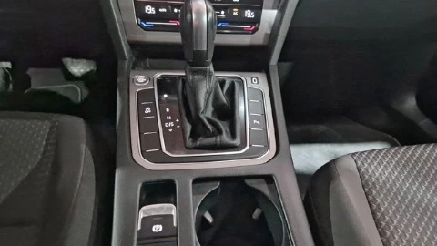 Volkswagen Passat Business 2.0 TDI 90kW (122CV) DSG