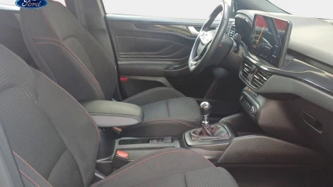 Ford Focus 1.0 Ecoboost MHEV 92kW ST-Line X