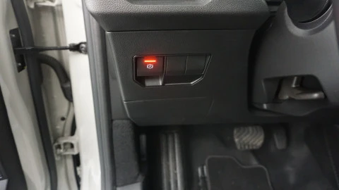 Dacia Duster Journey hybrid 155
